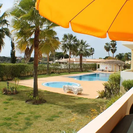 2 Bedrooms With Shared Pool Enclosed Garden And Wifi At 5 Km Away From The Apartmán *