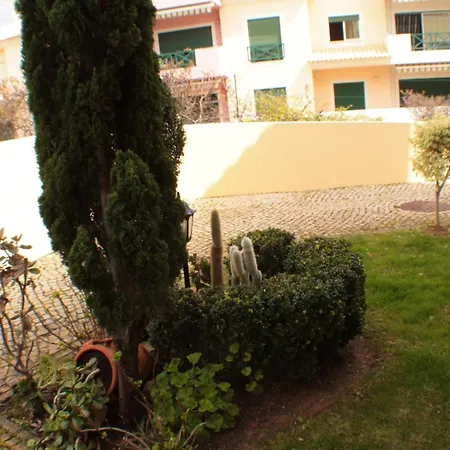 2 Bedrooms With Shared Pool Enclosed Garden And Wifi At 5 Km Away From The Apartmán