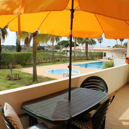 2 Bedrooms With Shared Pool Enclosed Garden And Wifi At 5 Km Away From The Apartmán *